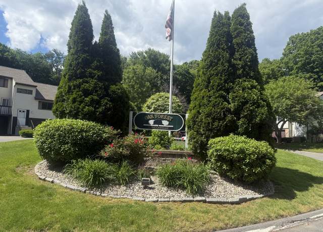 Property at 9 Oak Forest Dr #5, Manchester, CT 06042, 2 beds, 2.5 baths