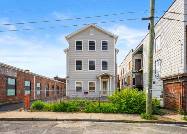 Property at 23 W Clay St, Waterbury, CT 06706, 10 beds, 6 baths