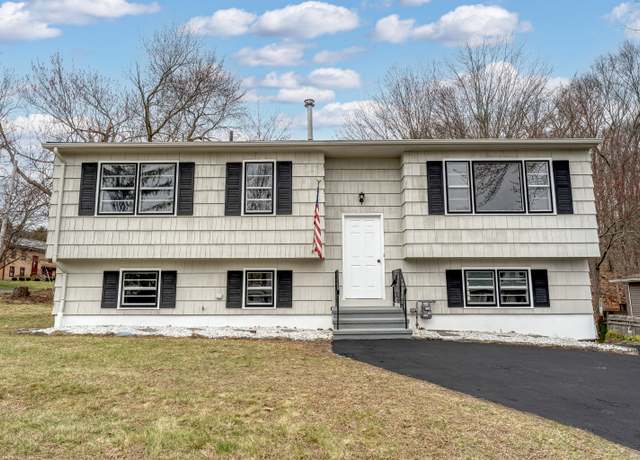 Property at 214 Stoddard Rd, Waterbury, CT 06708, 3 beds, 1 bath