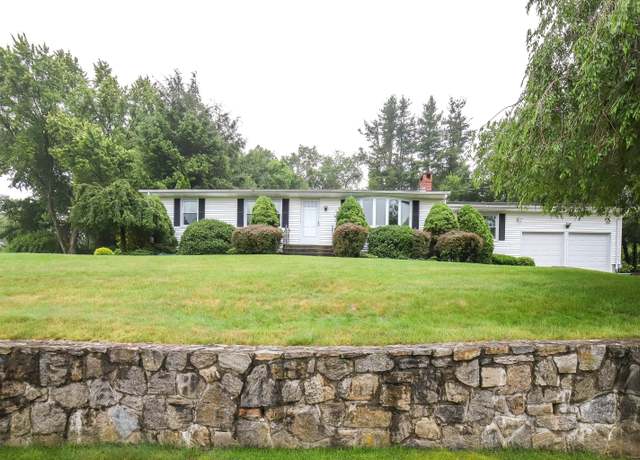 Property at 57 Apple Tree Ln, Hamden, CT 06518, 3 beds, 2 baths