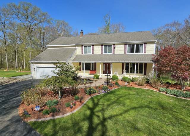 Property at 37 Esther Ln, Colchester, CT 06415, 5 beds, 3.5 baths