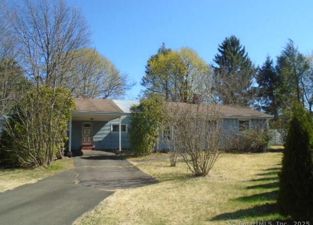 Property at 35 Greenhouse Blvd, West Hartford, CT 06110, 3 beds, 1 bath