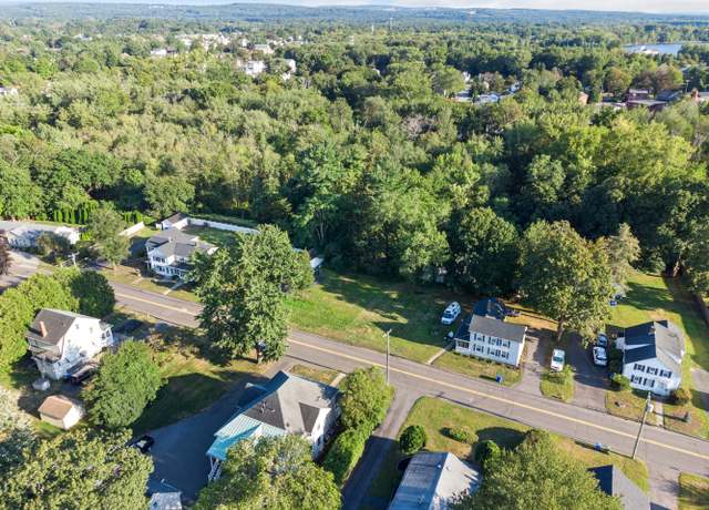 Property at 71 Pratt St, Glastonbury, CT 06033