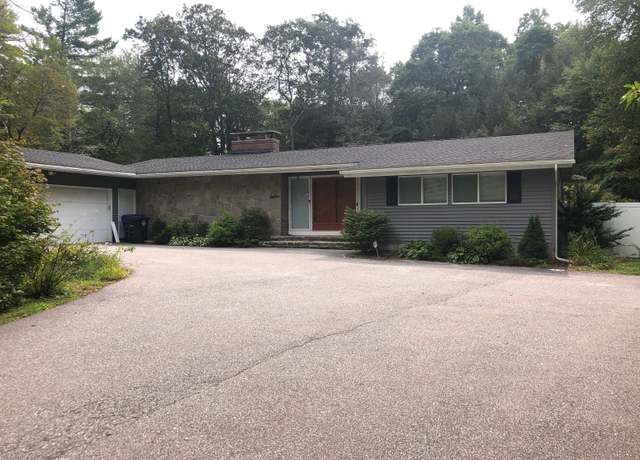 Property at 251 WINDTREE St, Torrington, CT 06790, 3 beds, 2 baths
