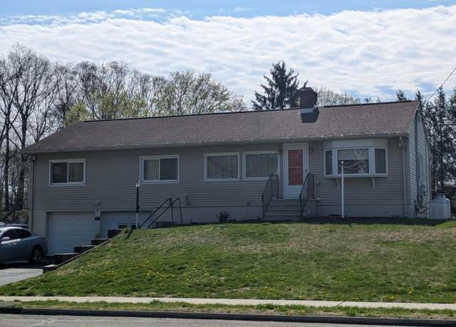 Property at 264 Timber Ln, Cheshire, CT 06410, 3 beds, 2 baths