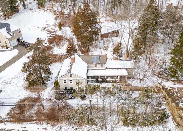 Property at 981 Hopewell Rd, Glastonbury, CT 06073, 3 beds, 2 baths