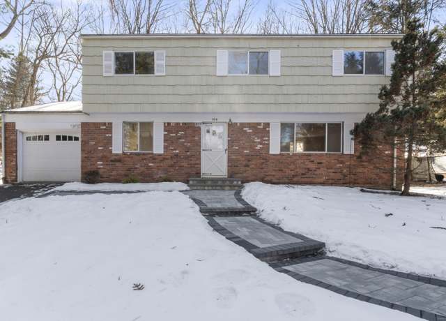 Property at 104 Cedar Heights Rd, Stamford, CT 06905, 4 beds, 1.5 baths