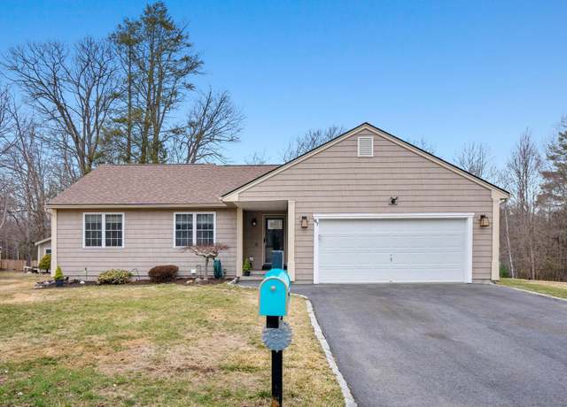 Property at 67 Sage Way, Torrington, CT 06790, 3 beds, 2 baths