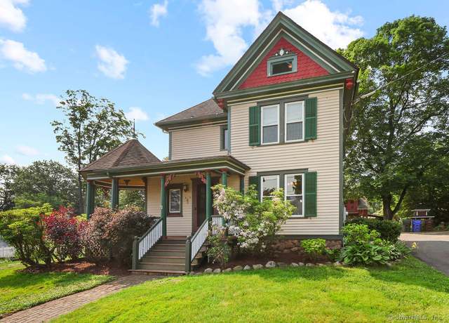 Property at 583 Park Rd, West Hartford, CT 06107, 4 beds, 2.5 baths