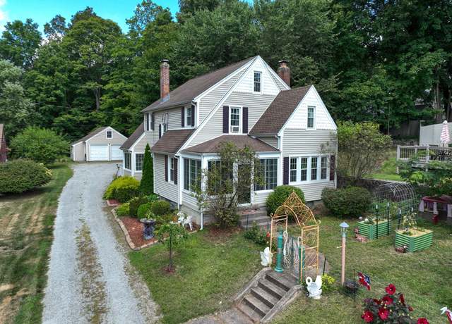 Property at 405 Alling St, Berlin, CT 06037, 4 beds, 2 baths