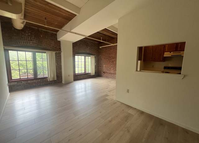 Property at 839 Main St Apt 17, Torrington, CT 06790, 1 bed, 1 bath