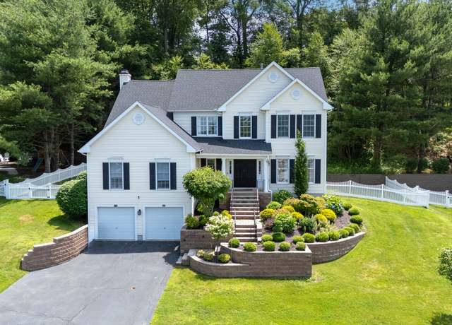 Property at 81 Salem Rd, Trumbull, CT 06611, 4 beds, 2.5 baths