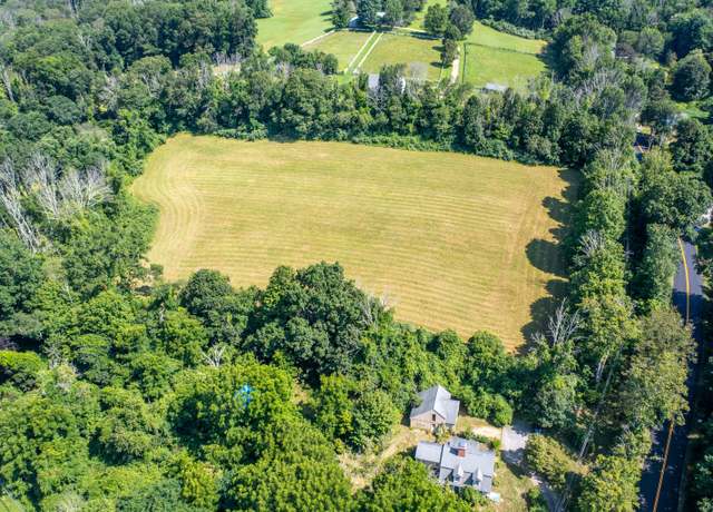 Property at 9 Main St, Hampton, CT 06247, 3 beds, 2.5 baths