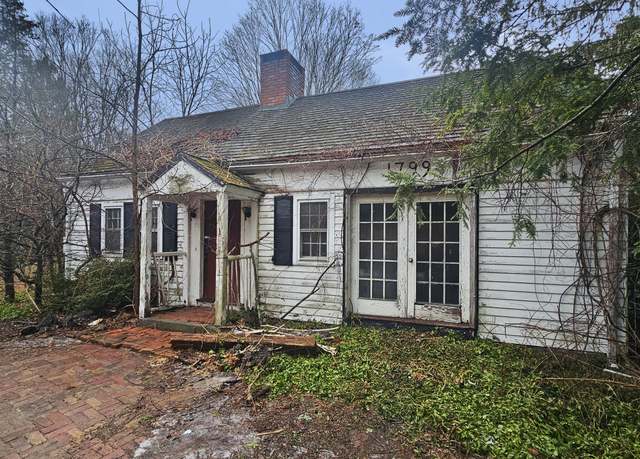 Property at 1 Skiff Mountain Rd, Sharon, CT 06069, 2 beds, 2 baths