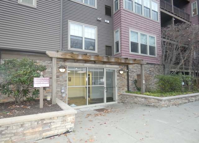 Property at 100 Richards Ave Apt 103, Norwalk, CT 06854, 2 beds, 2 baths