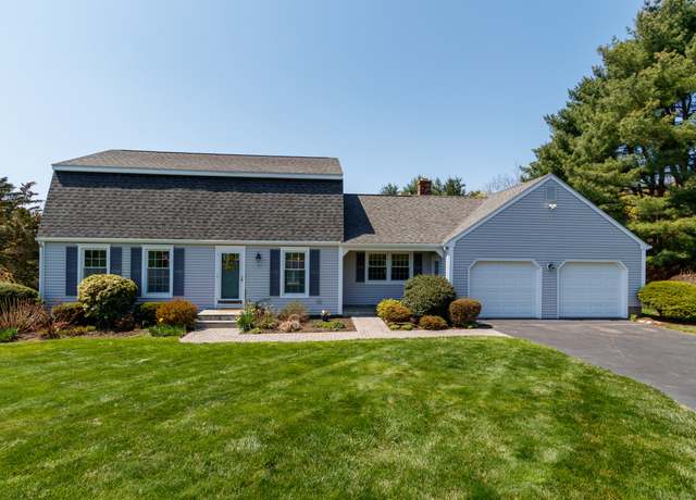 Property at 14 Valley View Dr, Wallingford, CT 06492, 3 beds, 1.5 baths