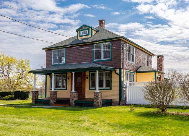Property at 694 Palisado Ave, Windsor, CT 06095, 4 beds, 3 baths