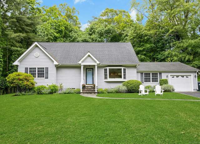 Property at 6 Queens Ln, Darien, CT 06820, 3 beds, 2.5 baths