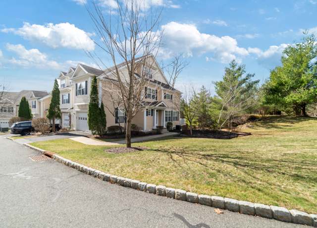 Property at 1 Winding Trl #1, Middlebury, CT 06762, 4 beds, 3.5 baths
