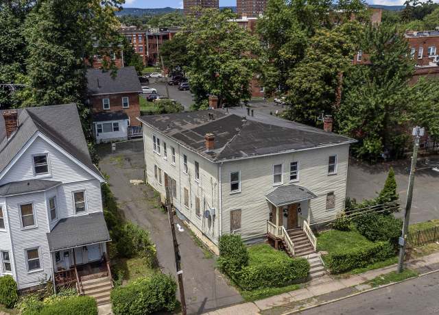 Property at 47 Putnam St, Hartford, CT 06106, 5 beds, 5 baths