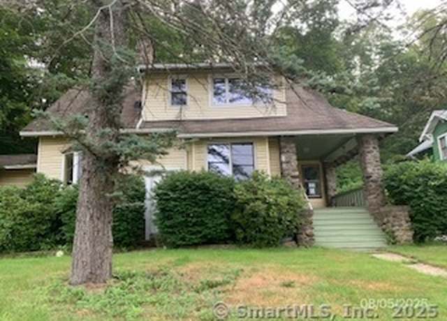 Property at 1054 Cooke St, Waterbury, CT 06704, 4 beds, 2 baths