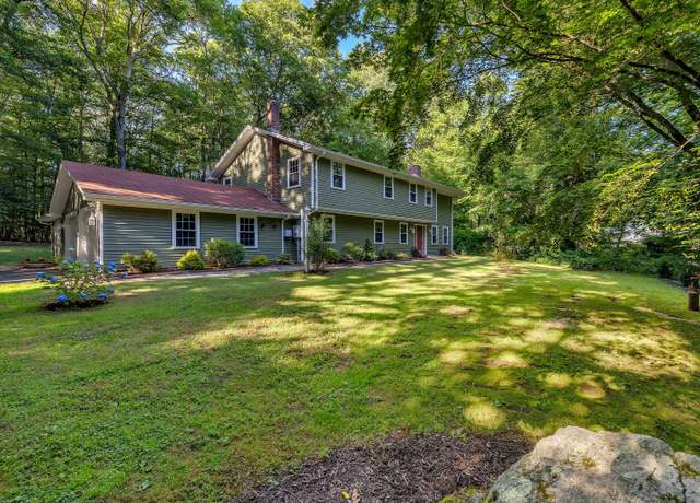 Property at 185 Meadow Hills Dr, Guilford, CT 06437, 4 beds, 3 baths