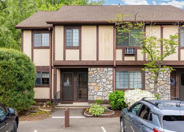 Property at 202 Foxwood Ln #202, Milford, CT 06461, 2 beds, 1 bath