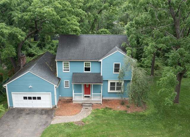 Property at 3 Jo Mar Dr, Newtown, CT 06482, 4 beds, 2.5 baths