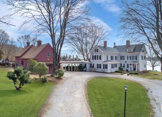 Property at 850 Noank Rd, Groton, CT 06355, 5 beds, 4.5 baths