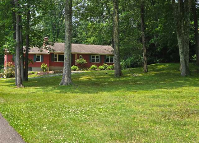 Property at 42 Peck Hill Rd, Woodbridge, CT 06525, 4 beds, 2 baths