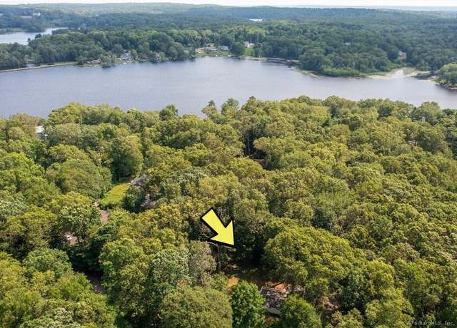 Property at 40 Clearview Rd, East Haddam, CT 06469, 2 beds, 1 bath