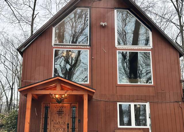 Property at 130 Valley Rd, North Branford, CT 06471, 3 beds, 2 baths