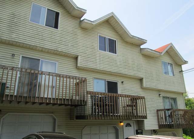 Property at 396 Waterville St #2, Waterbury, CT 06710, 2 beds, 1.5 baths