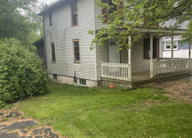 Property at 136 S Center St, Windsor Locks, CT 06096, 3 beds, 1.5 baths