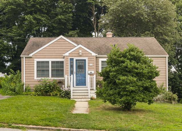 Property at 77 Bayshore Dr, New London, CT 06320, 3 beds, 2 baths
