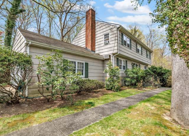 Property at 219 Eden Rd, Stamford, CT 06907, 4 beds, 2.5 baths