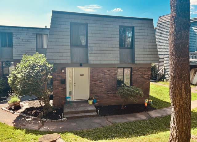Property at 122 Trolley Crossing Ln #122, Middletown, CT 06457, 2 beds, 1.5 baths