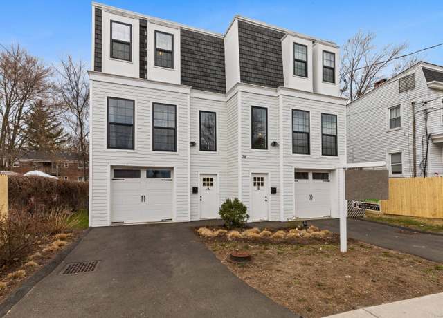 Property at 38 W Washington Ave, Stamford, CT 06902, 6 beds, 6 baths