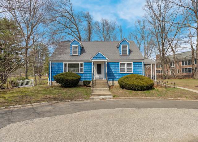 Property at 18 Bridge St Apt 5H, Naugatuck, CT 06770, 4 beds, 2 baths