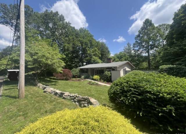Property at 12 Fox Rd, Trumbull, CT 06611, 3 beds, 3 baths