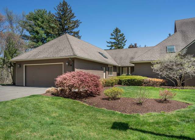 Property at 26 Alice Dr #26, Bloomfield, CT 06002, 3 beds, 3 baths