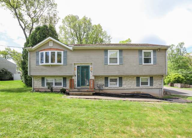 Property at 46 Rabbit Rock Rd, East Haven, CT 06513, 3 beds, 2.5 baths