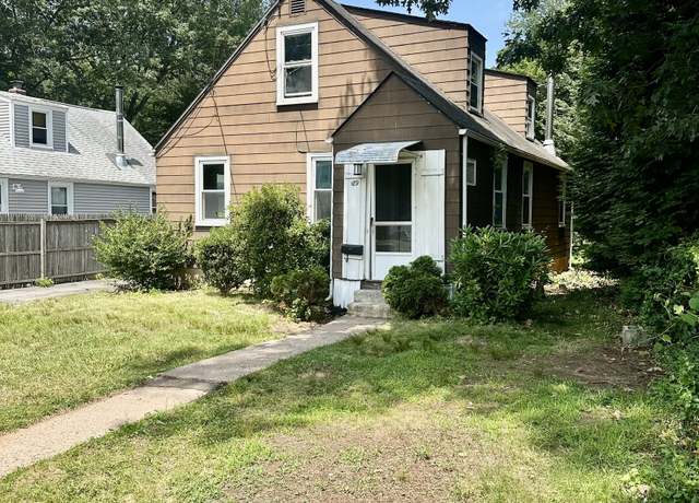 Property at 189 Loomis St, Manchester, CT 06042, 4 beds, 1 bath