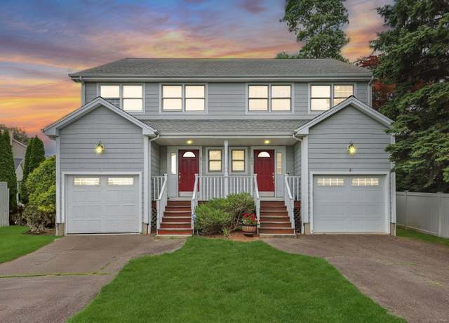 Property at 668 Kings Hwy W #668, Southport, CT 06890, 3 beds, 3.5 baths