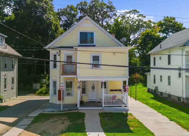 Property at 40 Spring Garden Ave, Norwich, CT 06360, 5 beds, 3 baths