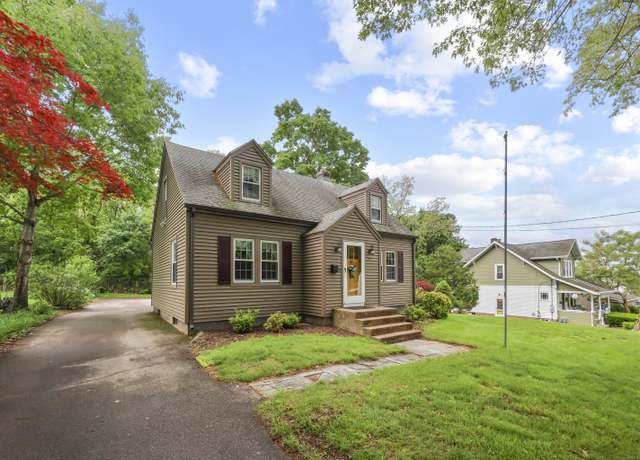 Property at 50 Clinton St, Glastonbury, CT 06033, 3 beds, 2 baths