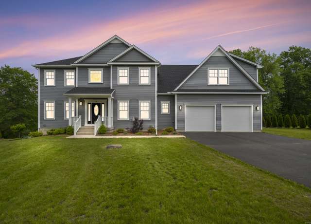 Property at 14 Fiddlehead Pl, Suffield, CT 06078, 3 beds, 2.5 baths