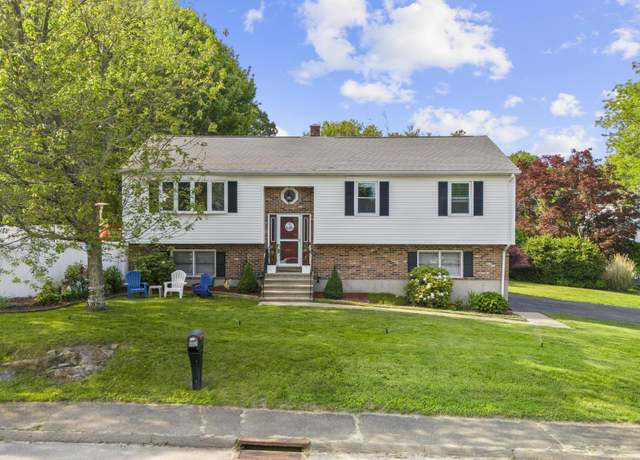 Property at 8 Hidden Pond Dr, Waterbury, CT 06704, 3 beds, 2.5 baths