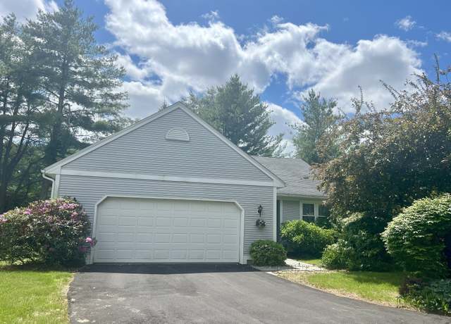 Property at 20 Canterbury Rd #20, Hamden, CT 06514, 2 beds, 2 baths