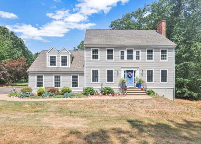 Property at 4 Huntington Dr, East Haddam, CT 06469, 3 beds, 2.5 baths